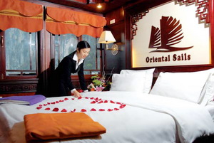 Oriental Sails Cabin